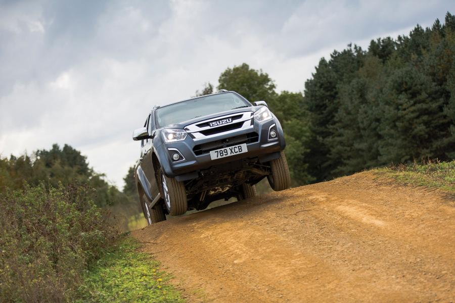  Isuzu D-Max Double Cab 2017 года  (UK) (фото 13 из 33)